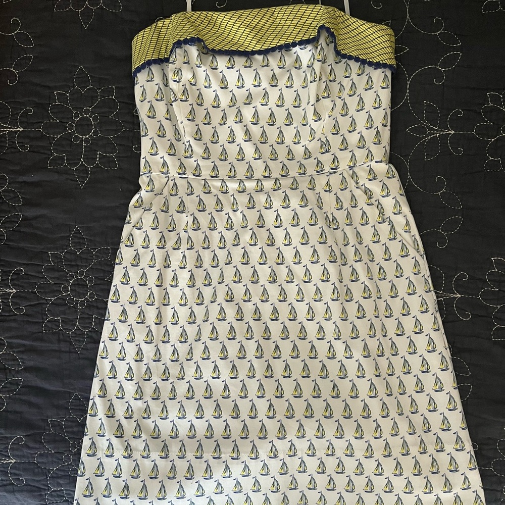 Size 8 Vineyard Vines strapless sailboat dress